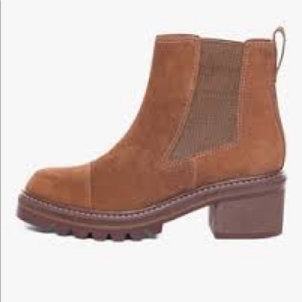Brand new with out tags BERNARDO SALEM BOOTIE
